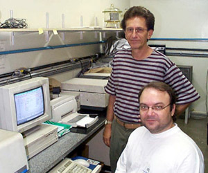 Prof. Dr. Antonio Eduardo Mauro e Eduardo Tonon de Almeida 